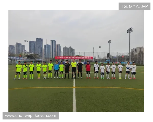 足球俱乐部推出青少年技战术视频系列课程，青少年足球俱乐部联赛